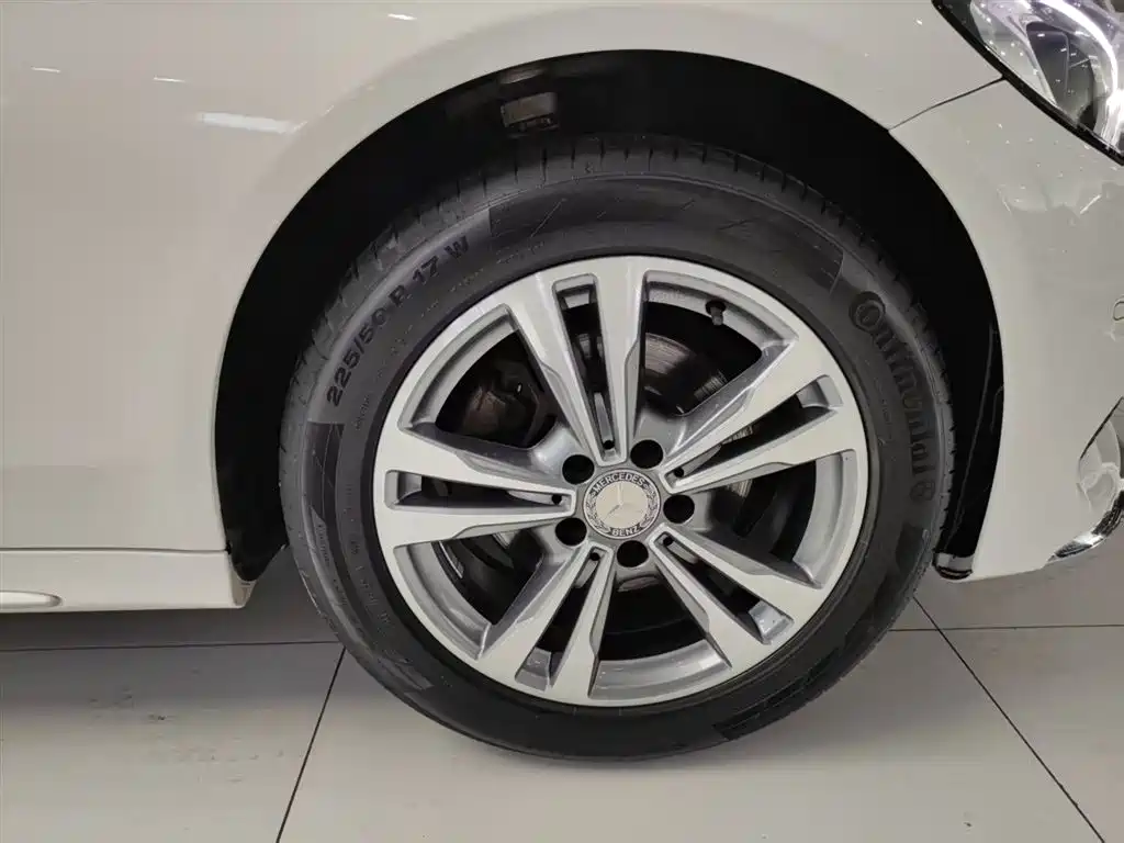 Mercedes-Benz C-Class 2016 C 200 L Sport фото 20