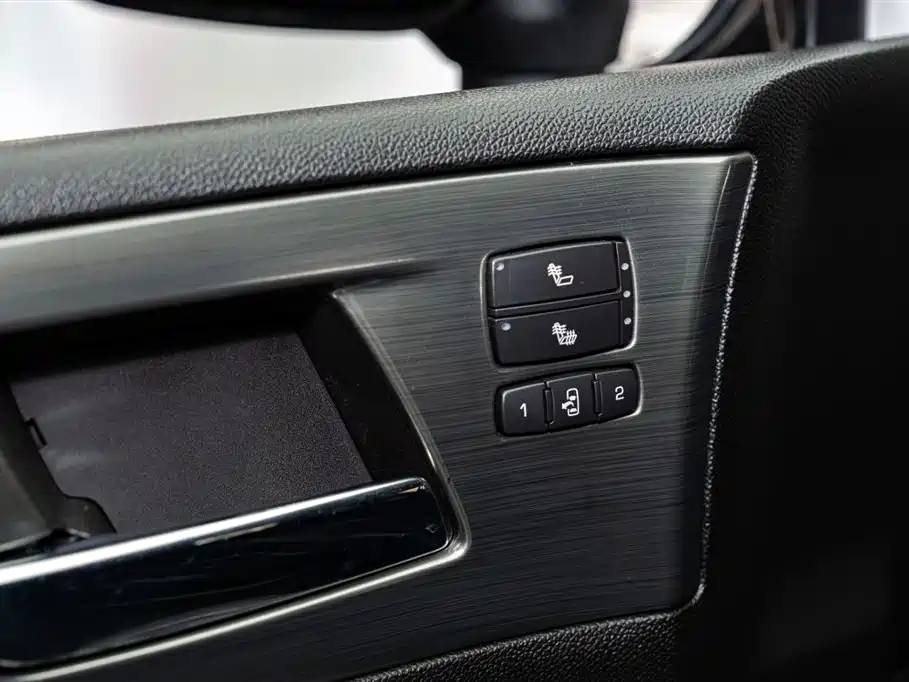 Hummer H2 2009 2008 Model 6.2 AT