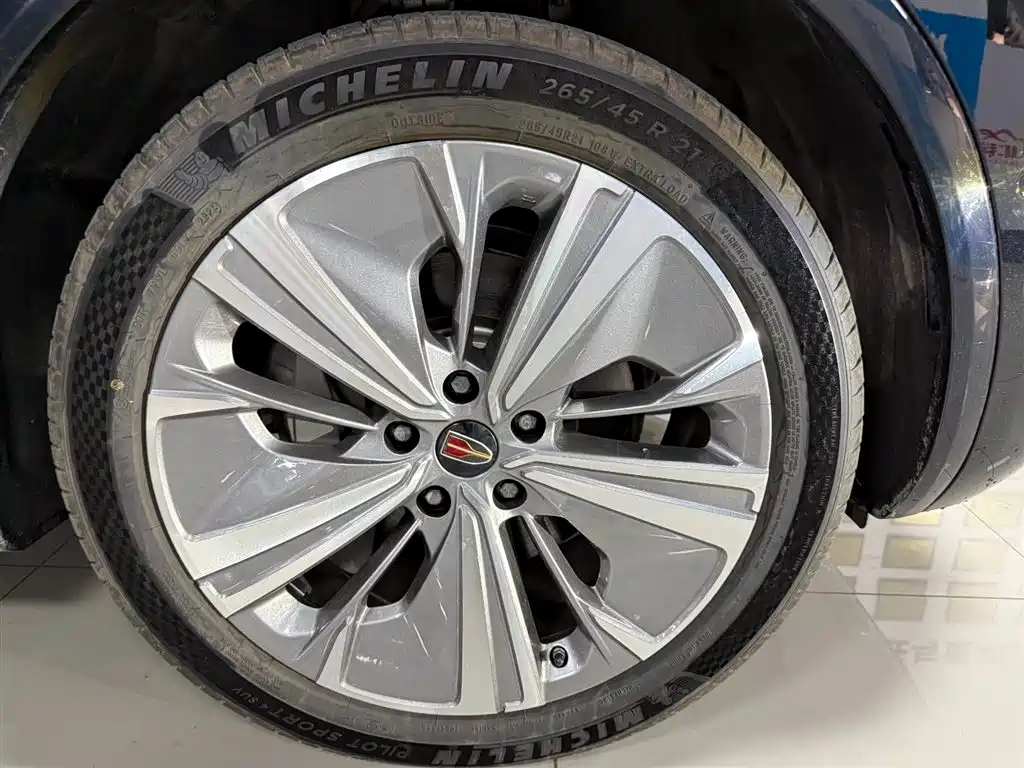 Hongqi E-HS9 2022 690km Qi Xiang Edition (6-seater) фото 27