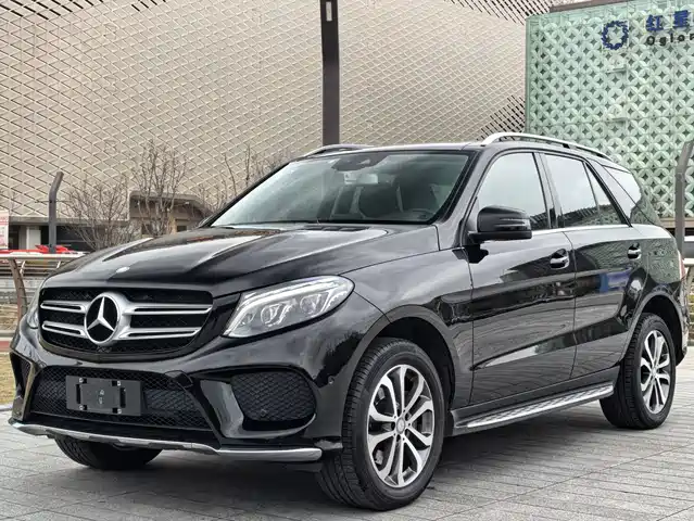 MERCEDES-BENZ GLE