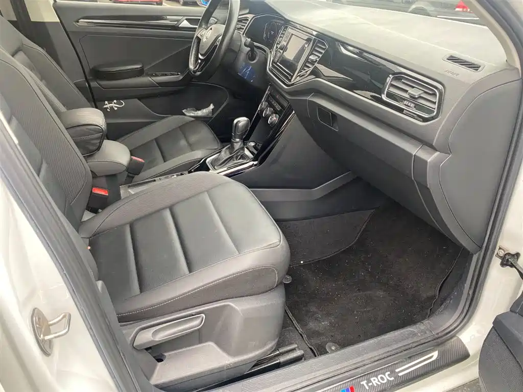 Volkswagen T-ROC 2020 280TSI DSG 2WD Comfort фото 4