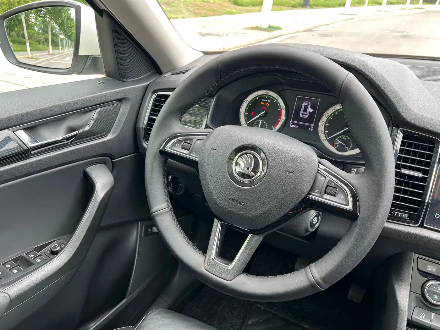 Škoda Kodiaq 2018 Facelift TSI330 5-seat 2WD Premium Luxury Edition фото 15