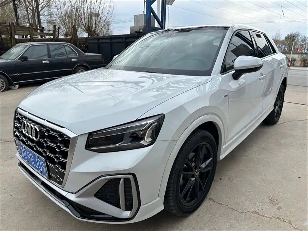Audi Q2L 2022 35 TFSI Progressive Dynamic