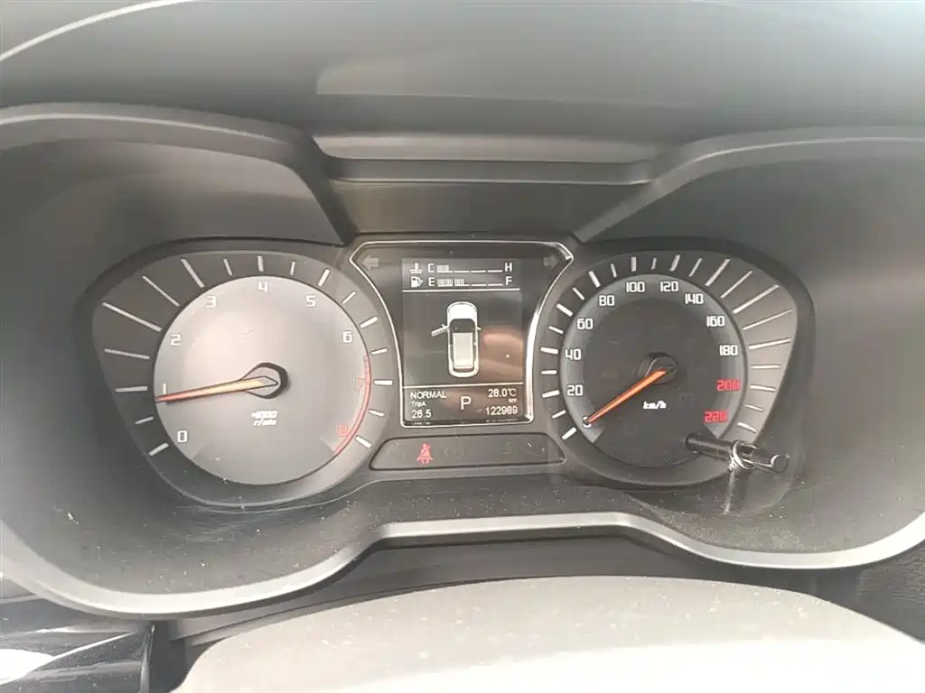 GAC Trumpchi Trumpchi GS4 2017 235T Automatic 2WD Luxury Smart Connected Edition фото 12