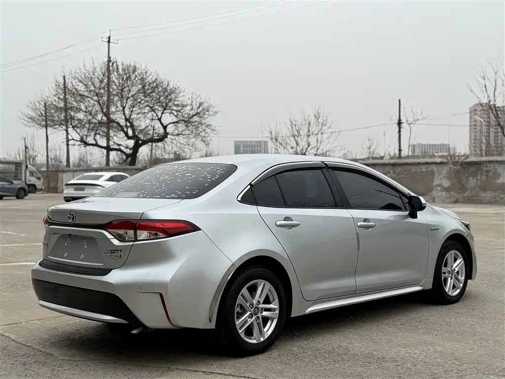 Toyota Levin 2022 Dual Engine 1.8H E-CVT Luxury Edition фото 13