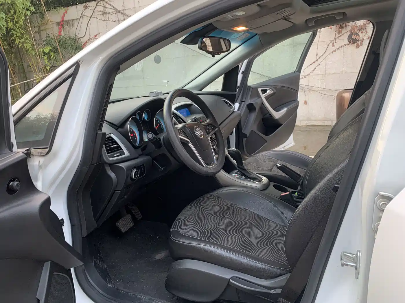 Фото 10 - Buick Excelle