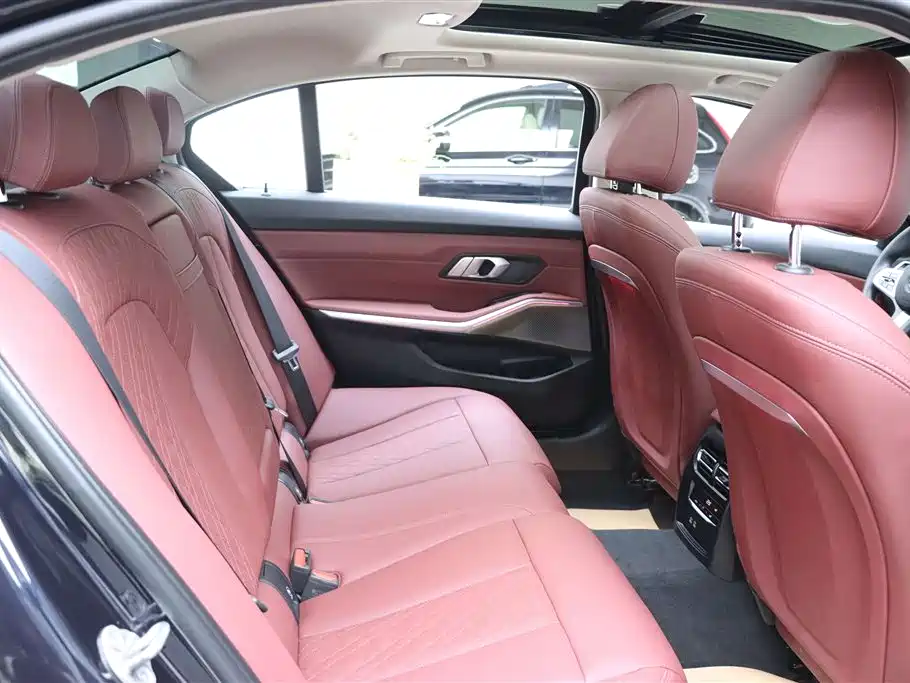 BMW 3 Series 2024 325Li M Sport Package фото 15
