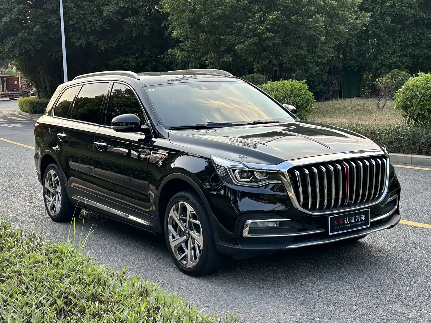 Hongqi HS7 2022 2022 2.0T DCT 2WD ZhiLian QiChang Edition 7-seater