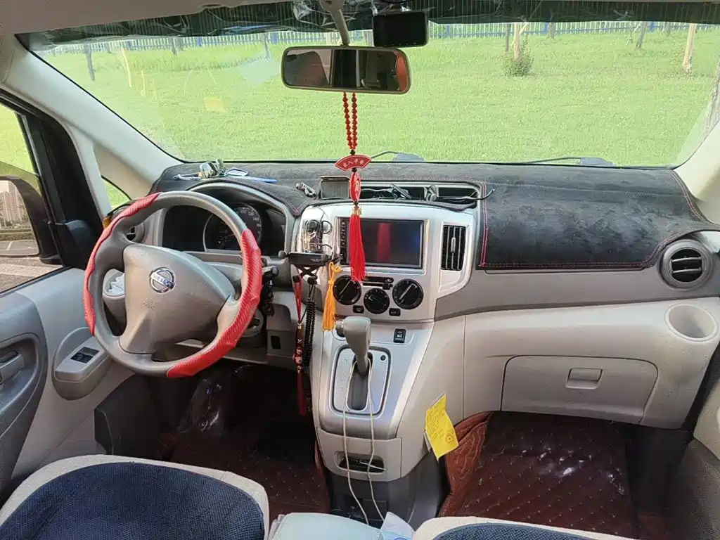 Nissan NV200 2018 2018 1.6L CVT Premium