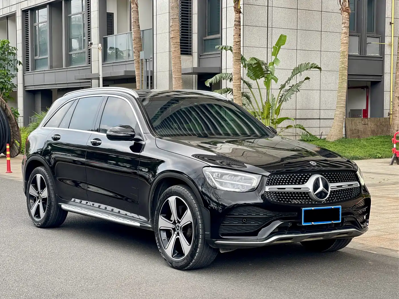 MERCEDES-BENZ GLC