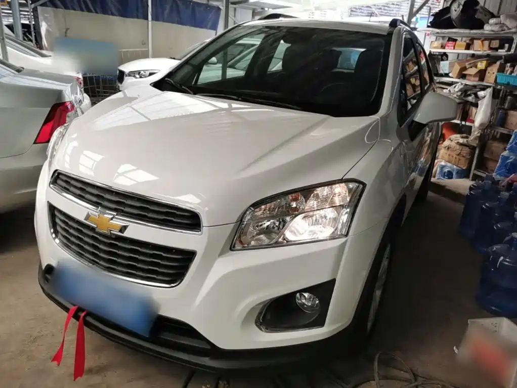 Фото 2 - Chevrolet Trax