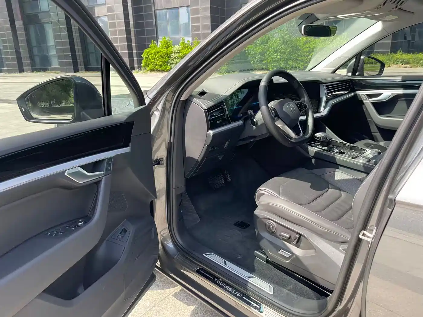 Volkswagen Touareg 2021 2.0TSI R-Line фото 8
