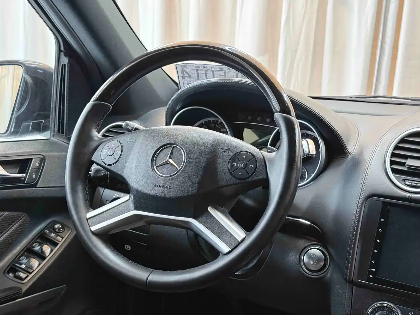 Mercedes-Benz GL-Class 2011 GL 450 Prestige Grand Edition фото 9