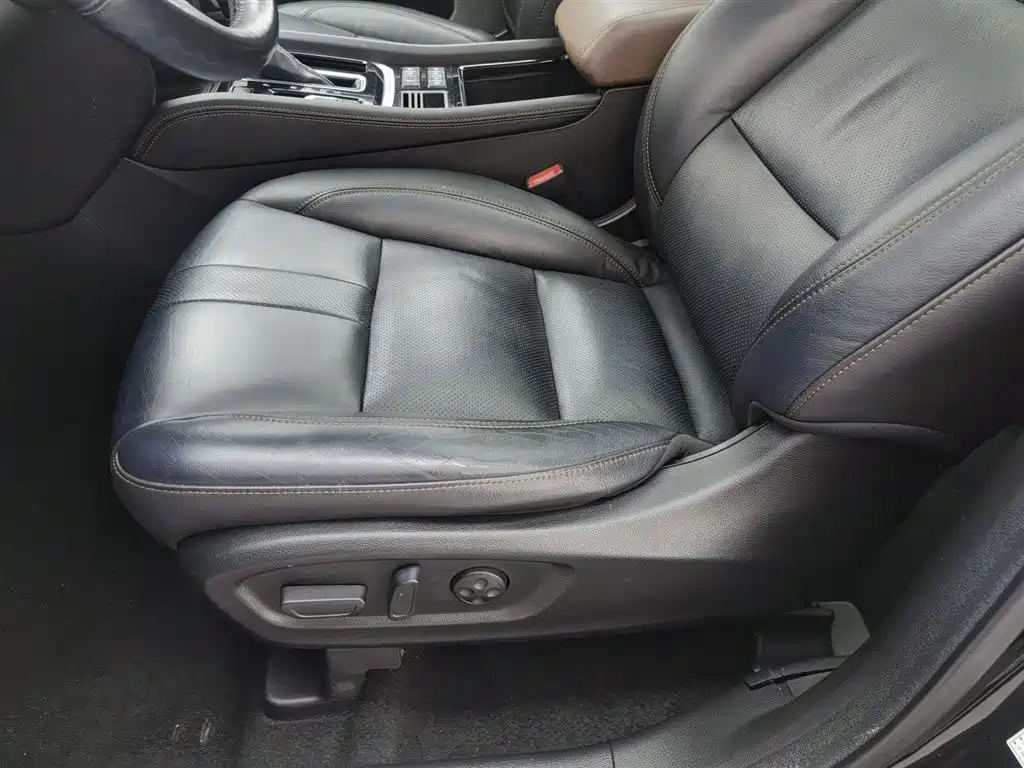 GAC Trumpchi Trumpchi GS8 2017 320T 2WD Luxury Smart Connect (7-seater) фото 20