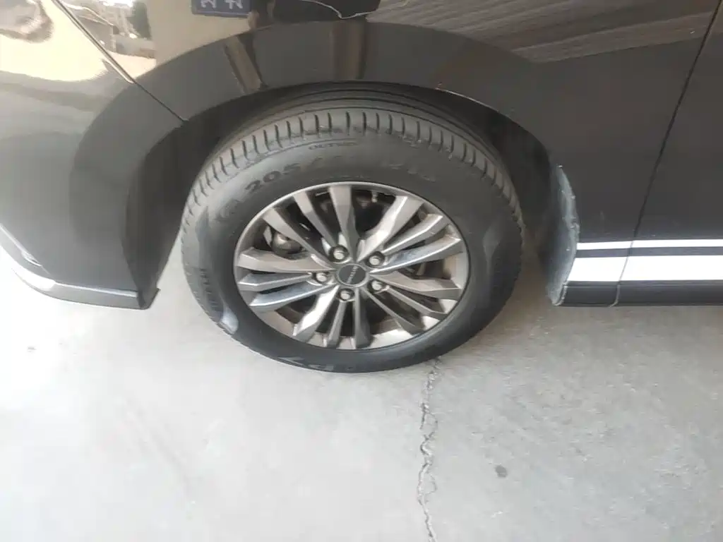 Photo 23 - Maxus Maxus G50