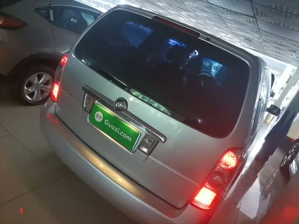 Buick GL8 2014 2.4L Classic Edition фото 7