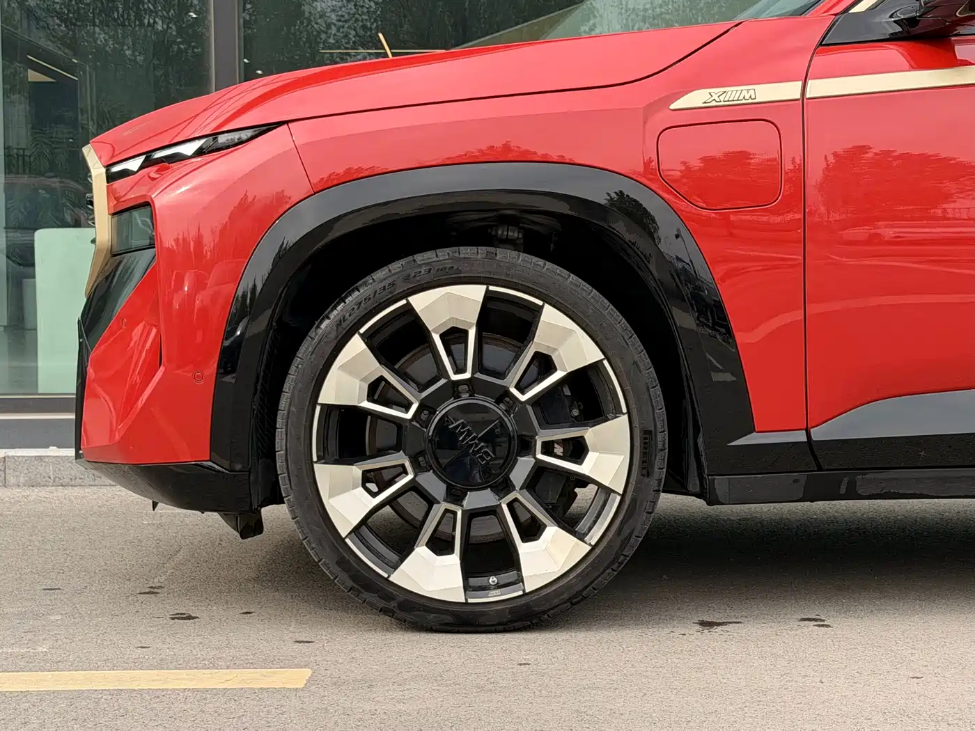 BMW XM 2023 Model Base фото 6