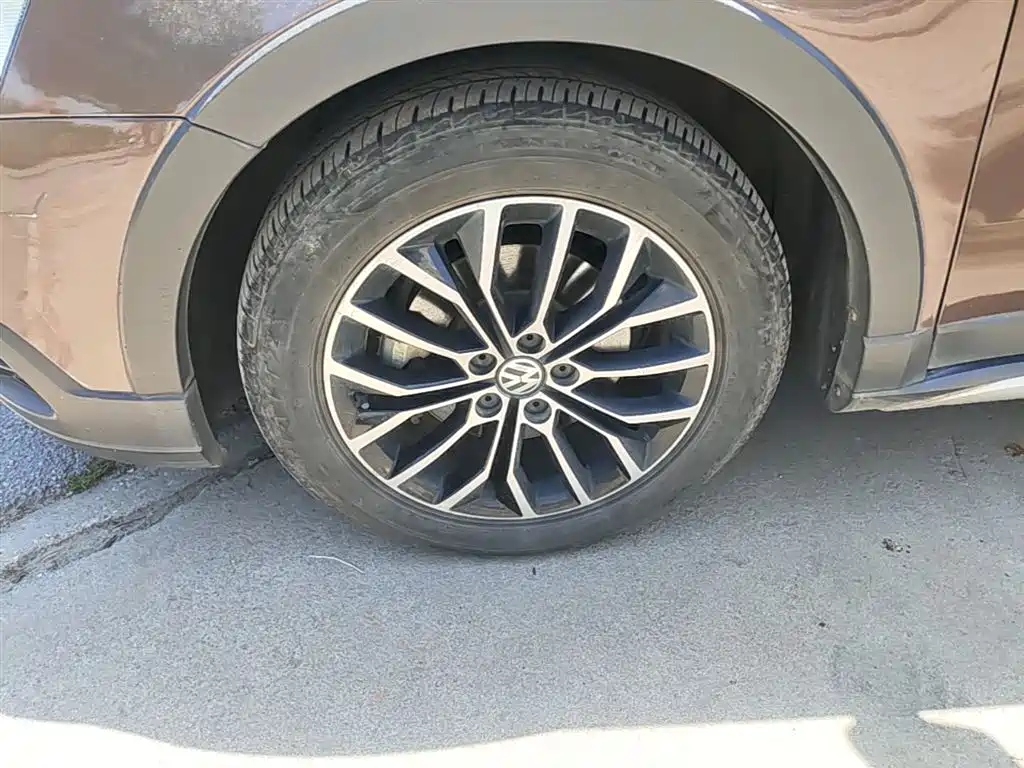 Volkswagen Gran Lavida 2014 1.6L Auto фото 23