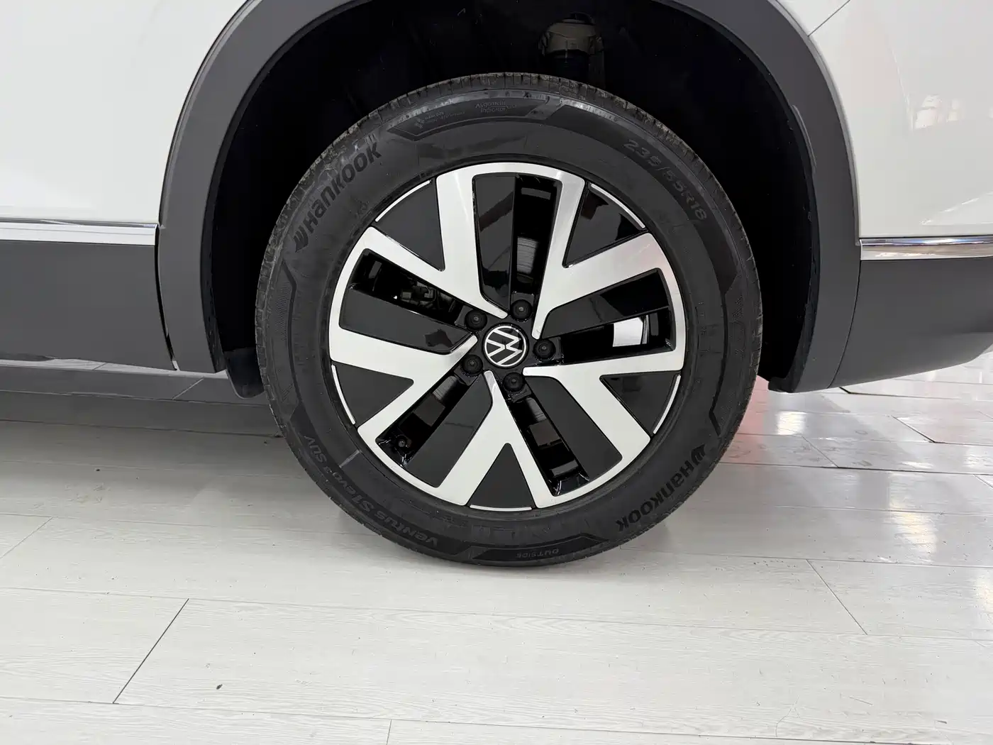 Volkswagen Tayron 2023 280TSI 2WD Luxury Plus Advanced Edition фото 22