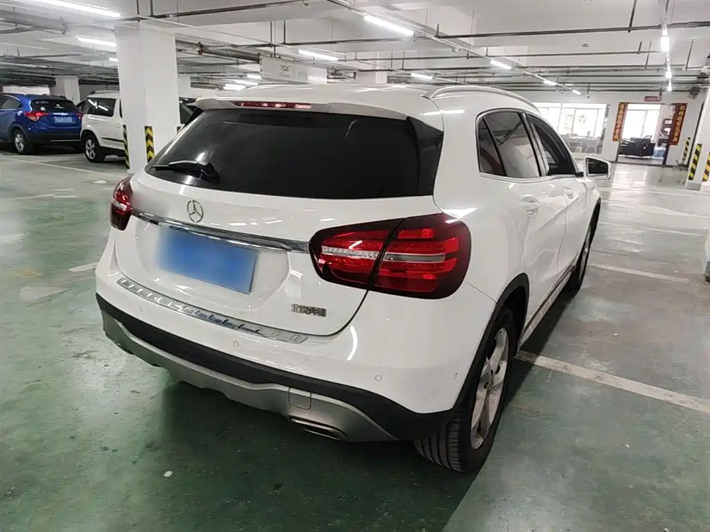 Mercedes-Benz GLA 2019 GLA 200 Dynamic фото 7