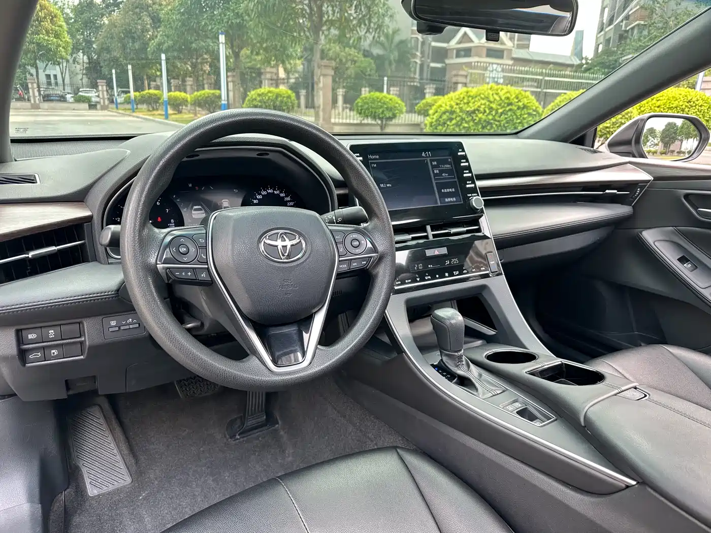 Toyota Avalon 2022 2.0L Progressive Edition фото 10