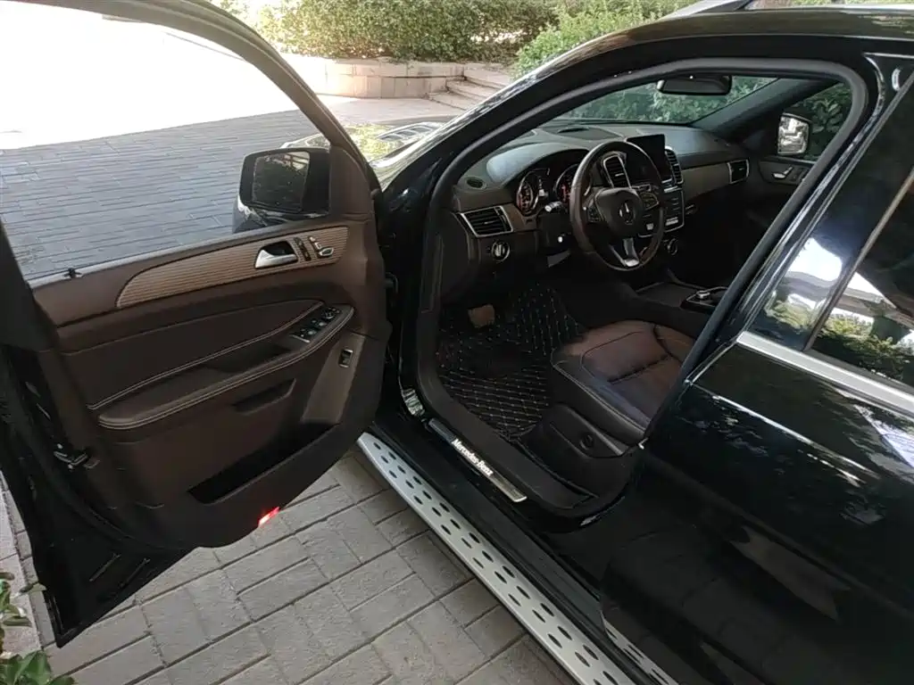 Mercedes-Benz GLE 2018 GLE 320 4MATIC Dynamic Ultimate Edition фото 16