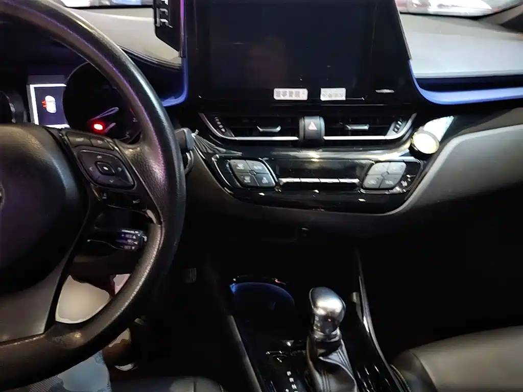 Toyota C-HR 2018 Model 2.0L Luxury Sunroof Version China V фото 10