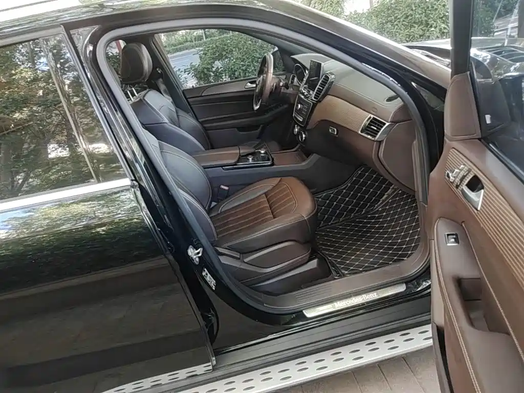 Mercedes-Benz GLE 2018 GLE 320 4MATIC Dynamic Ultimate Edition фото 25