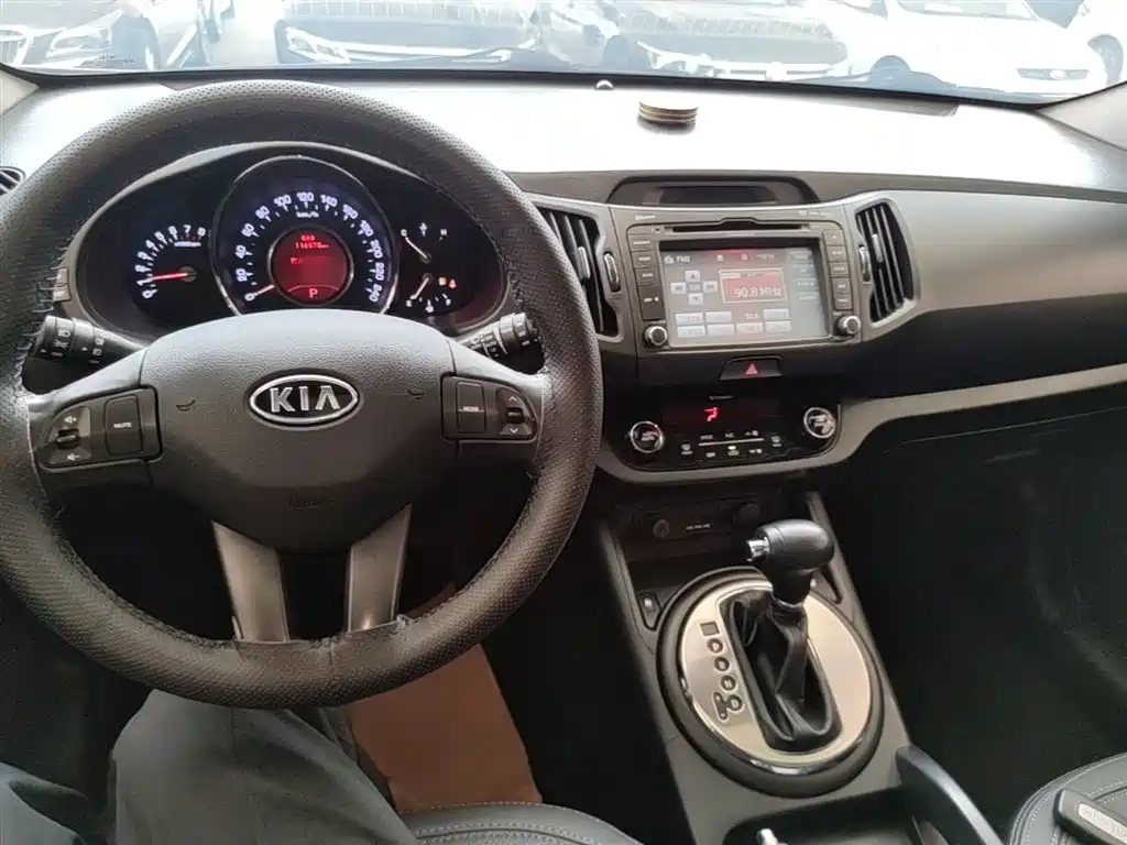 Kia Sportage 2014 2.0L Automatic 2WD Premium Special фото 10