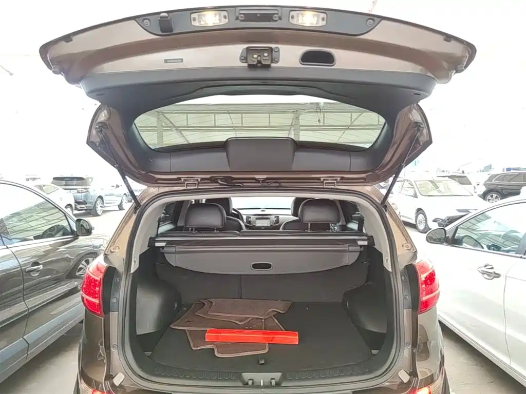Kia Sportage 2014 2.0L Automatic 2WD Premium Special фото 19