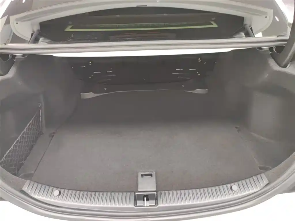 Mercedes-Benz C-Class 2016 C 200 L Sport фото 32