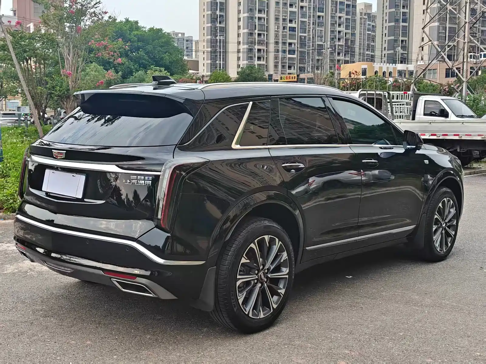 Фото 8 - Cadillac XT5
