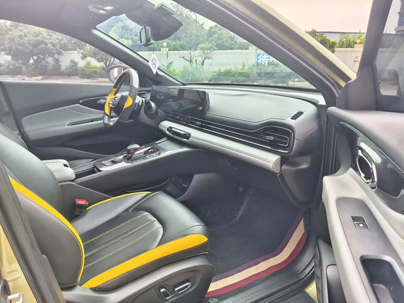 GAC Trumpchi Trumpchi Emkoo 2022 270T DCT J16 Galaxy Fighter Edition фото 9
