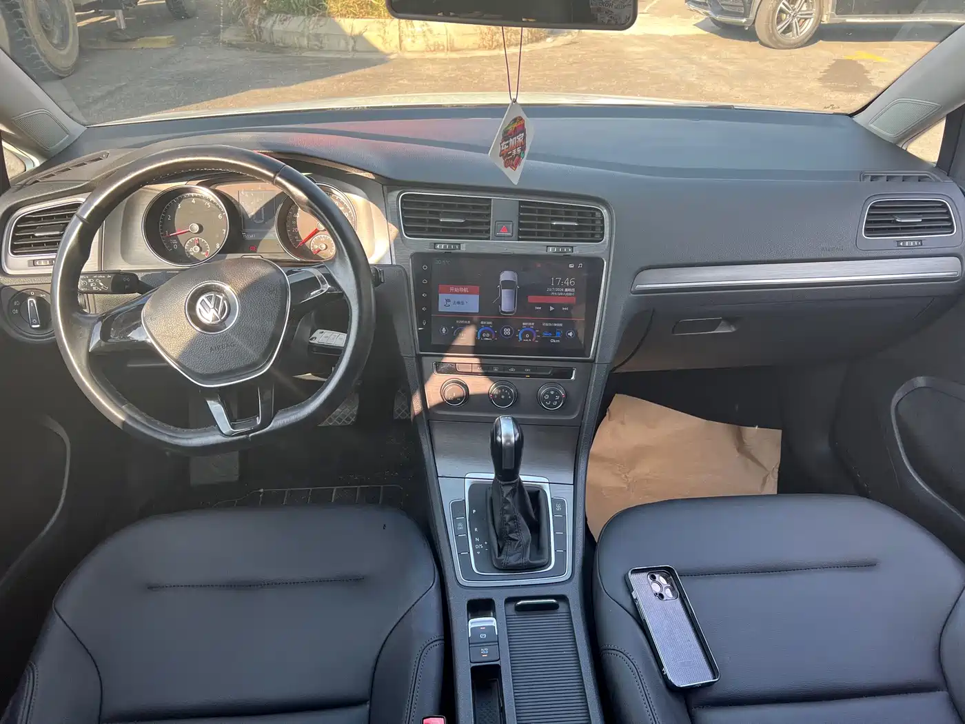 Фото 6 - Volkswagen Golf
