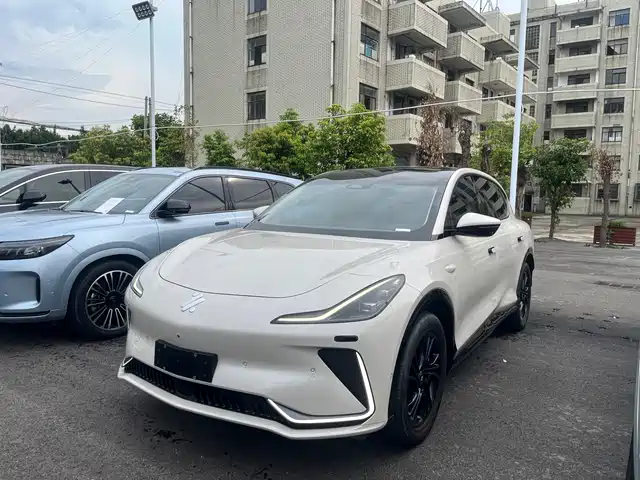 IM LS7 90kWh Elite, задний привод
