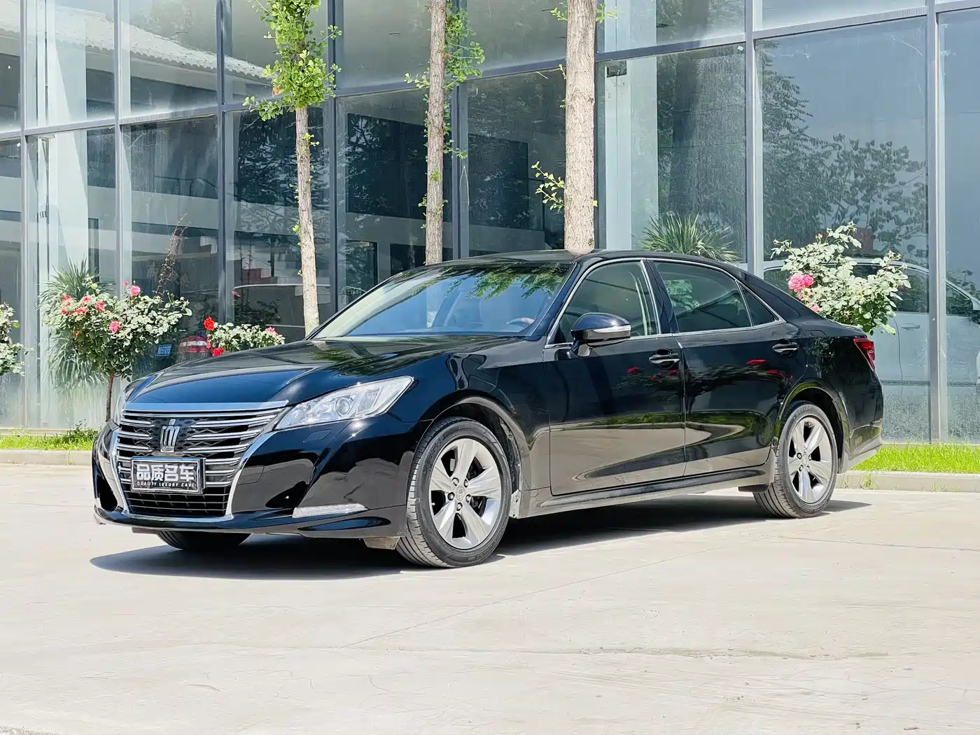 Toyota Crown 2015 2.0T Pioneer