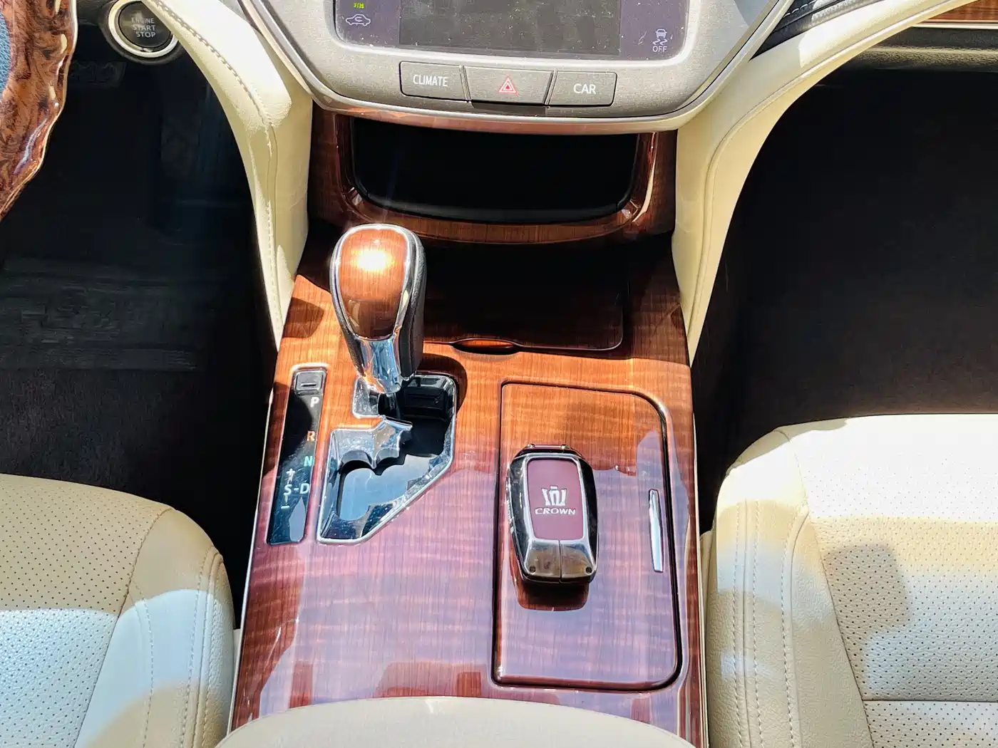 Toyota Crown 2015 2.0T Pioneer фото 15