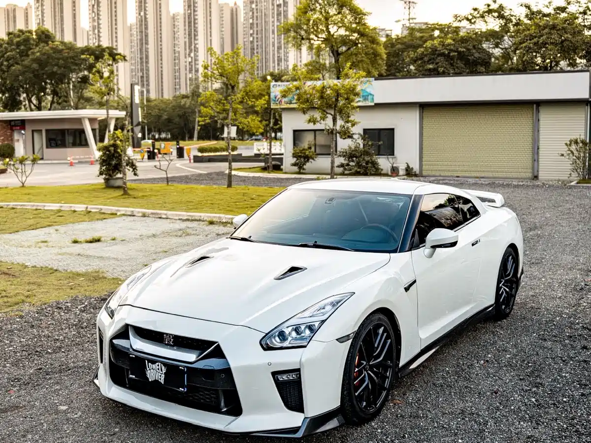 Nissan GT-R 2017 3.8T Flagship Edition фото 28
