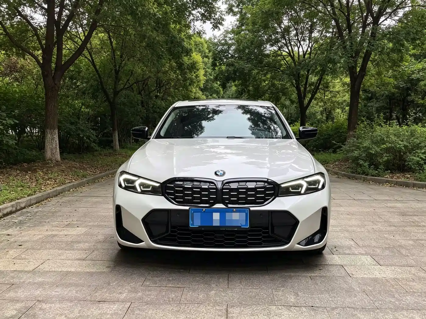 BMW 3 Series 2024 325Li M Sport Shadowline Package фото 2