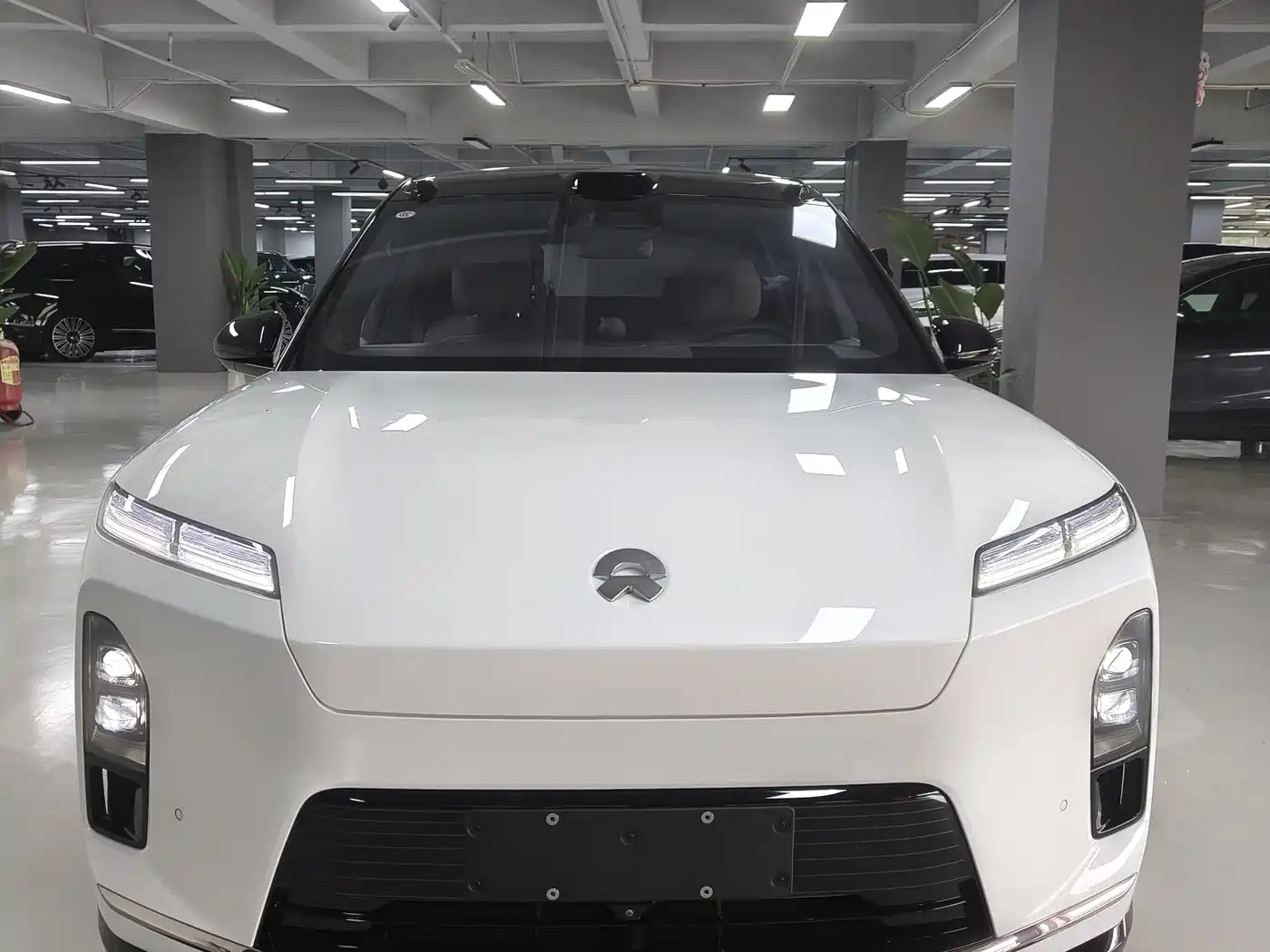 NIO ES8 2026 2025 Model 6-Seat Executive Luxury Edition