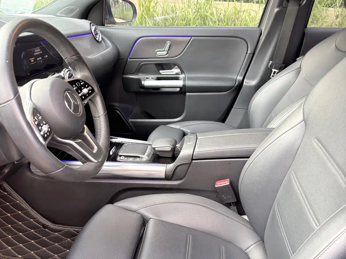 Фото 9 - Mercedes-Benz GLA