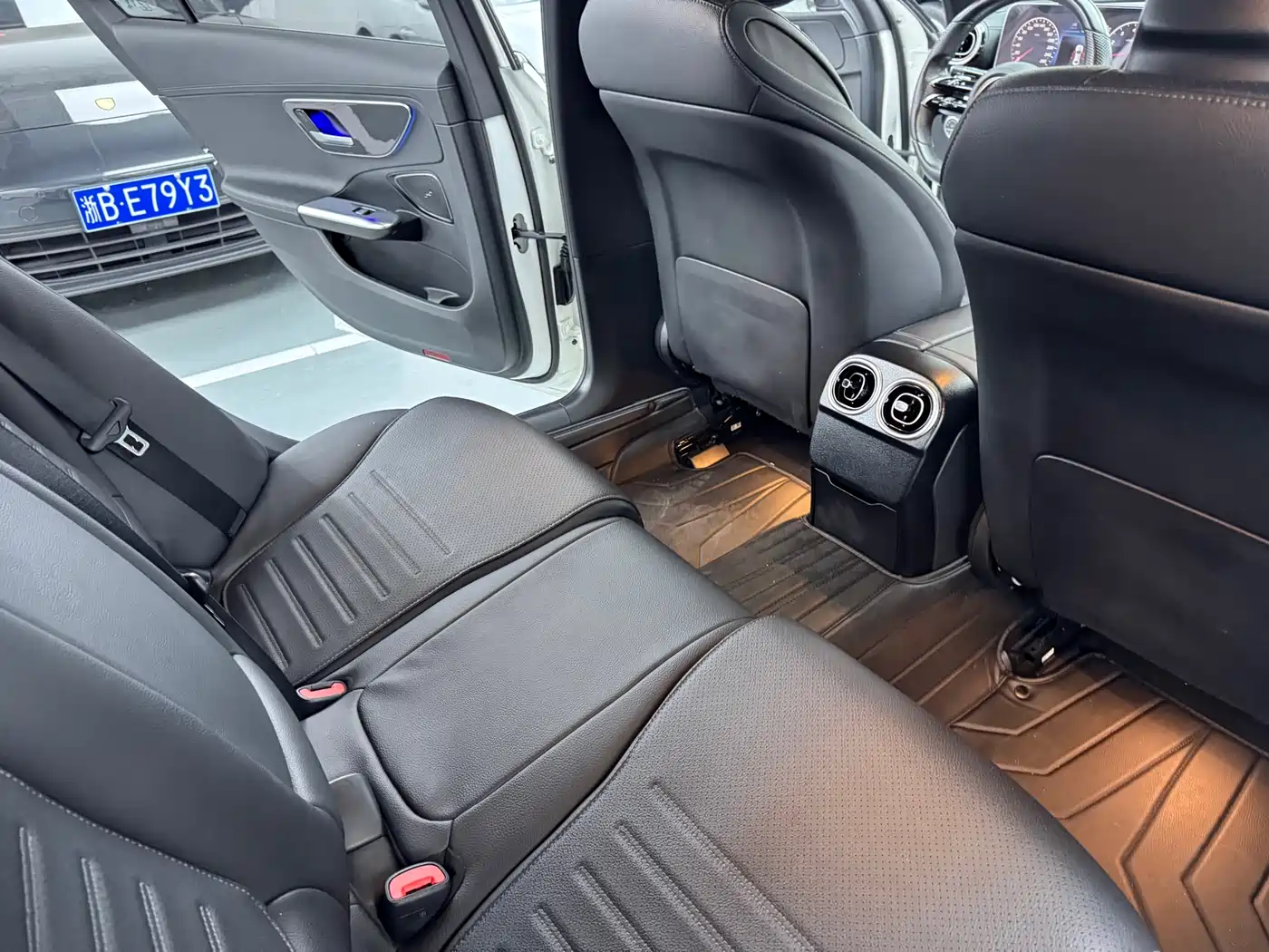 Mercedes-Benz C-Class 2022 C 200 L Sport Version фото 14