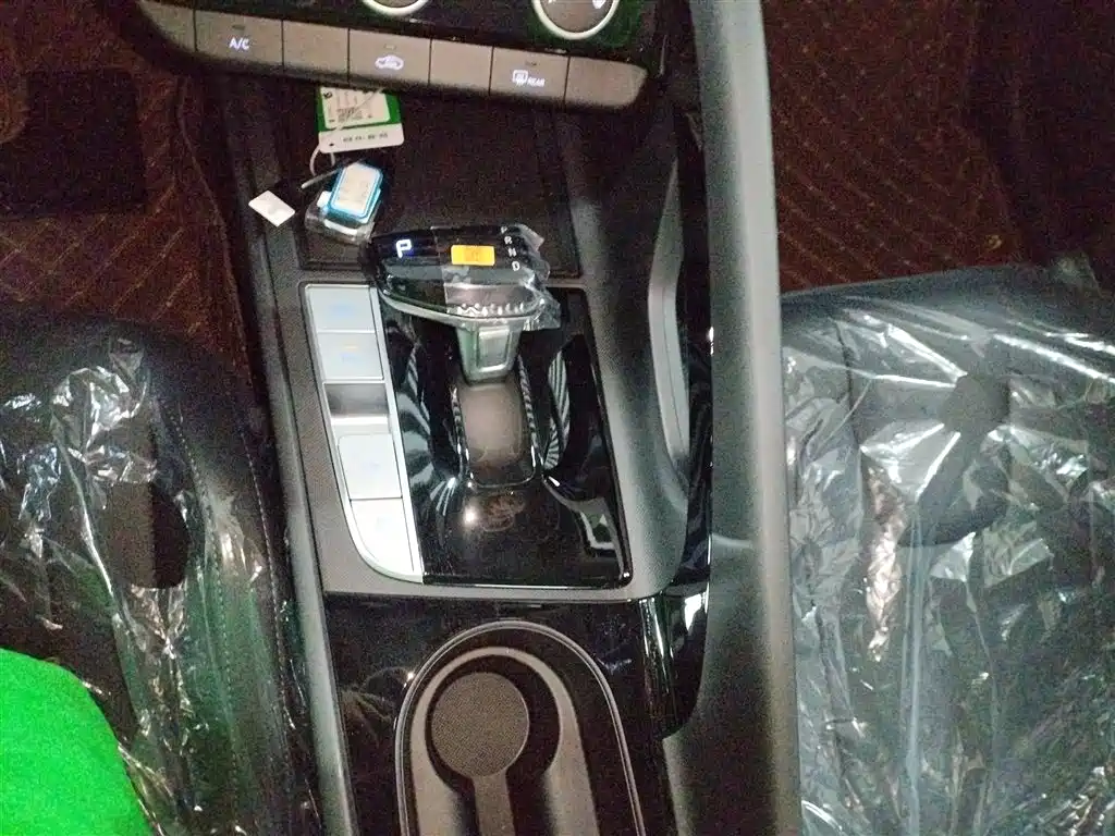 MODERN ELANTRA