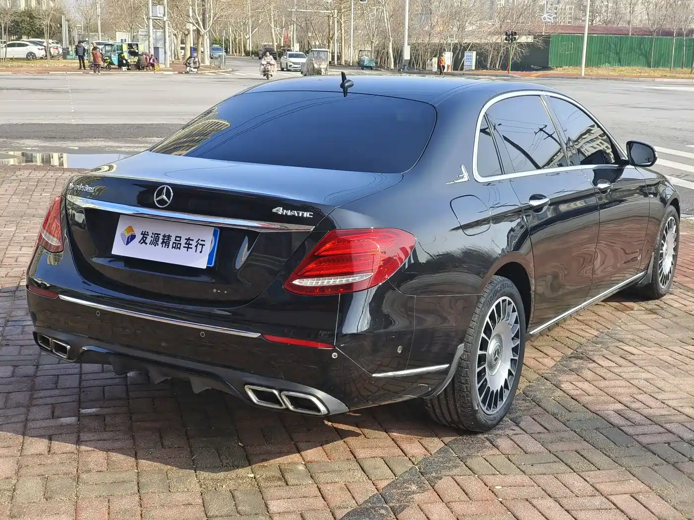 MERCEDES-BENZ E CLASS