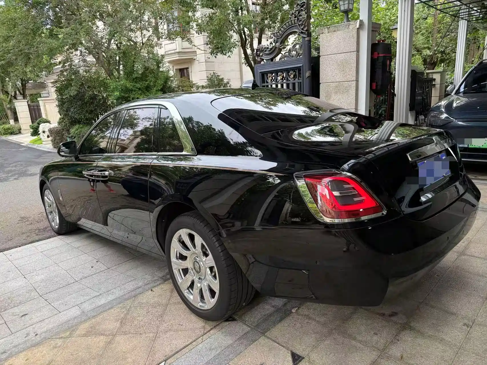 Фото 15 - Rolls-Royce Ghost