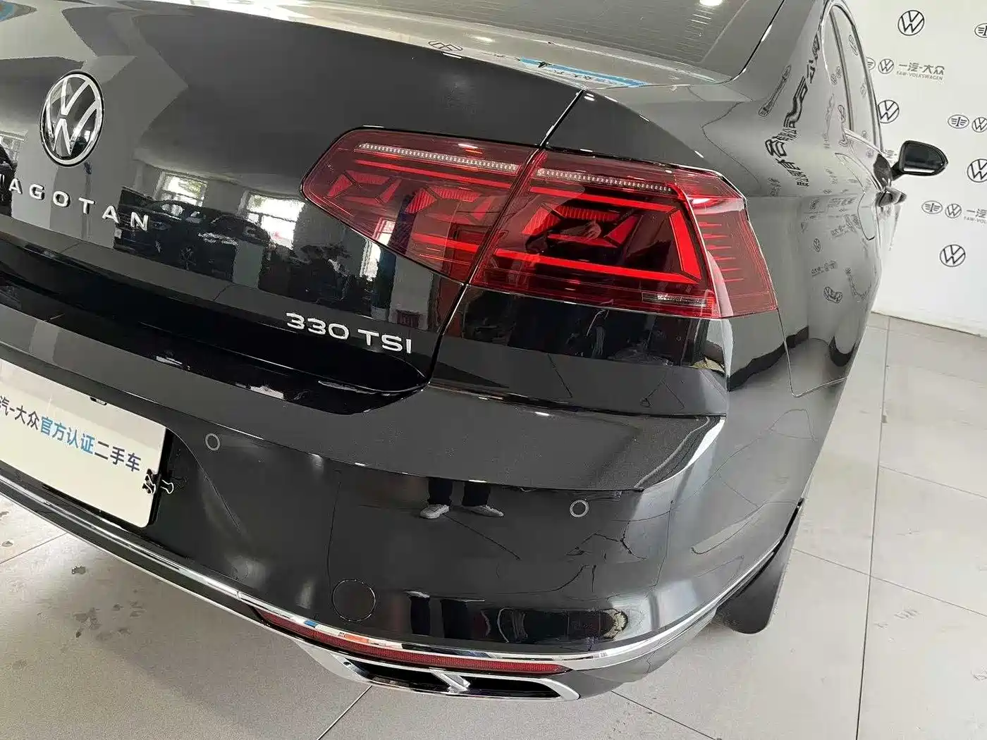 Volkswagen Magotan 2023 Model 2 Million Units Commemorative Edition 280TSI DSG Leading Version фото 11