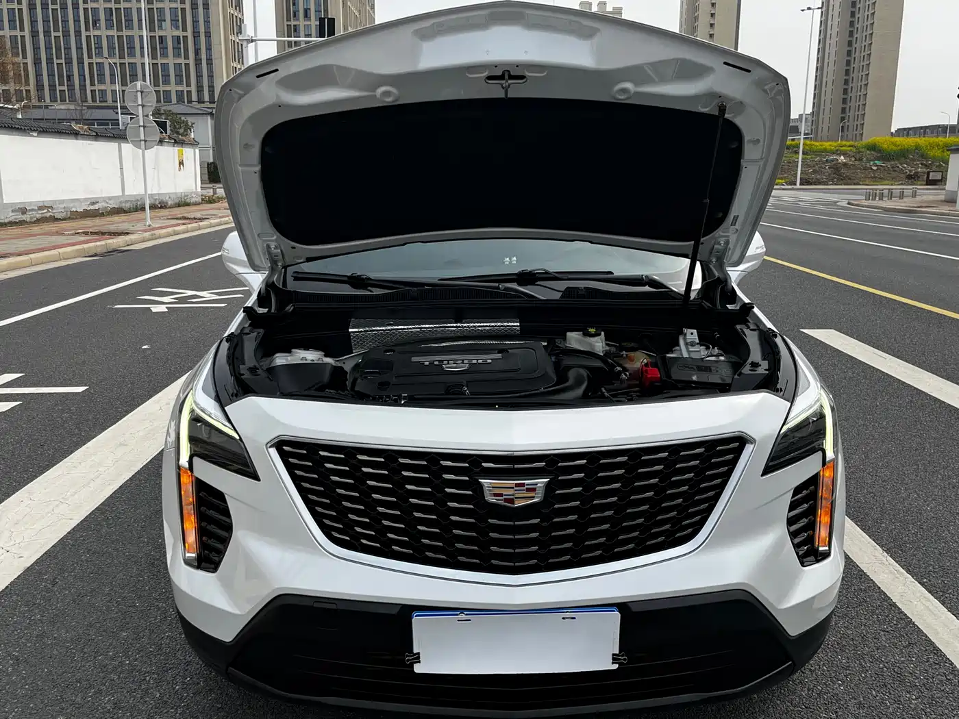 CADILLAC XT4