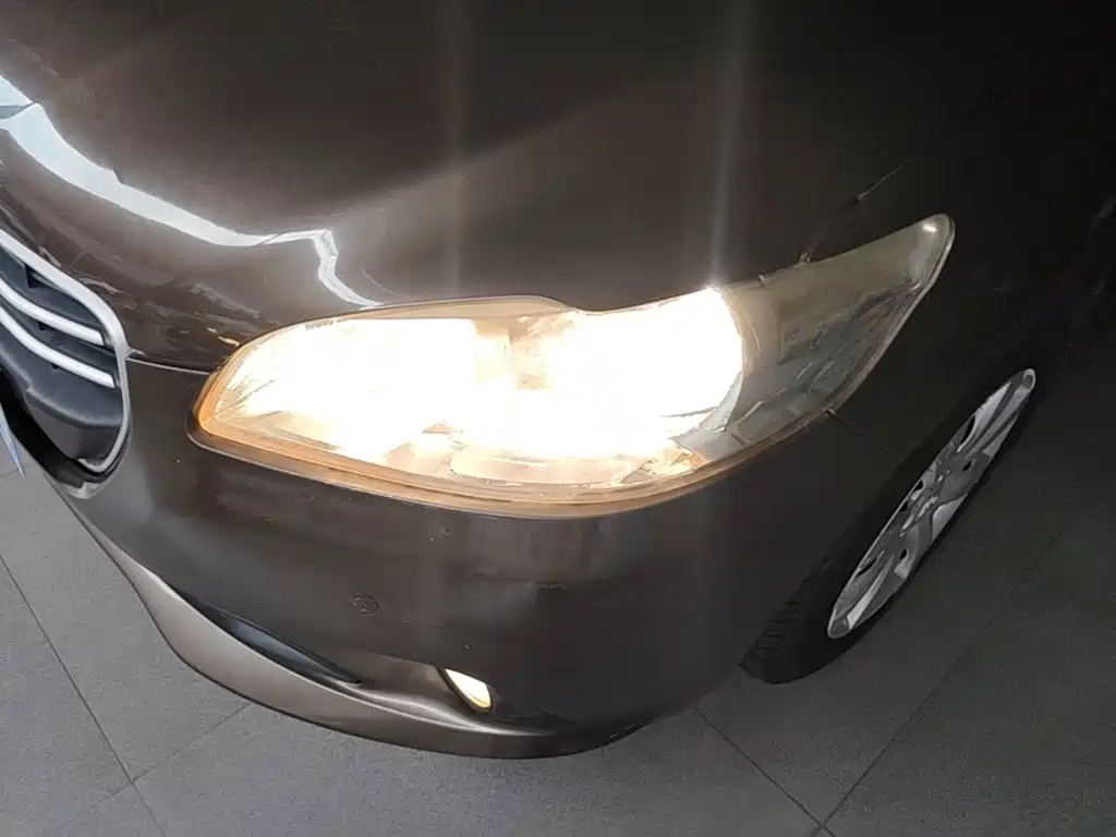 Peugeot 301 2014 2014 1.6L Manual Comfort Edition