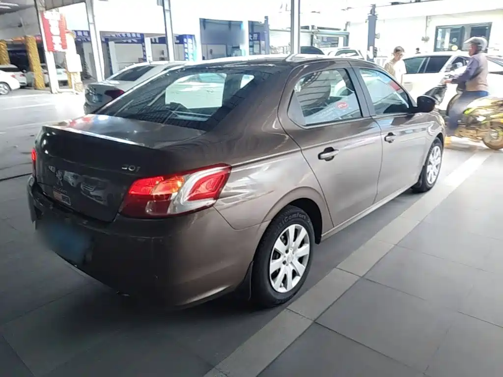 Peugeot 301 2014 2014 1.6L Manual Comfort Edition