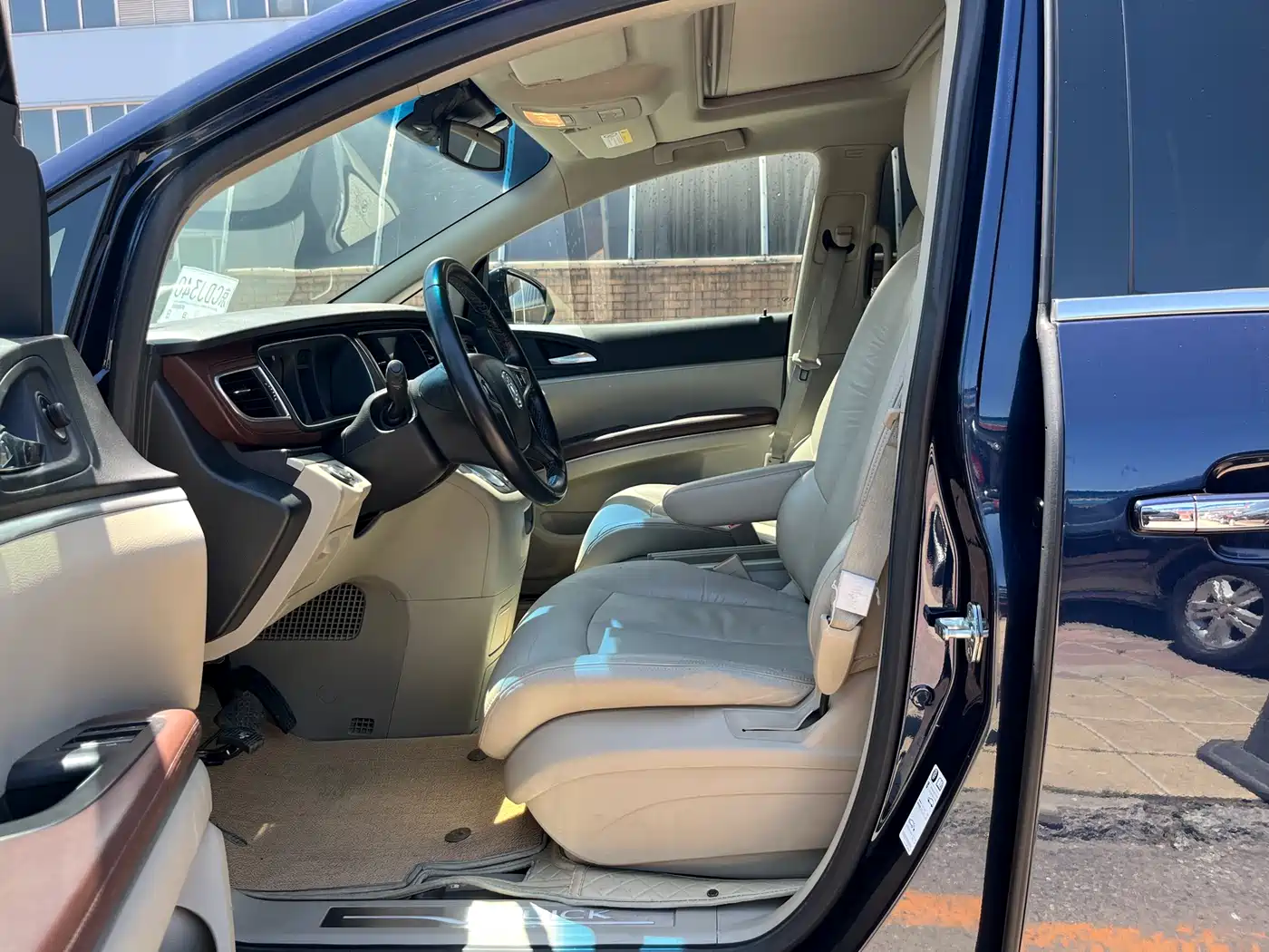 Buick GL8 2017 25S Premium Model China V фото 7